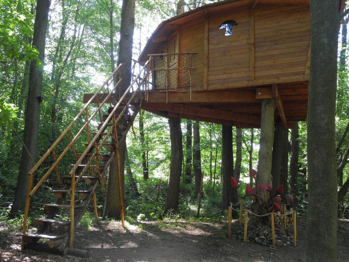 Bohutín Treehouse V Brdechヴィラ エクステリア 写真