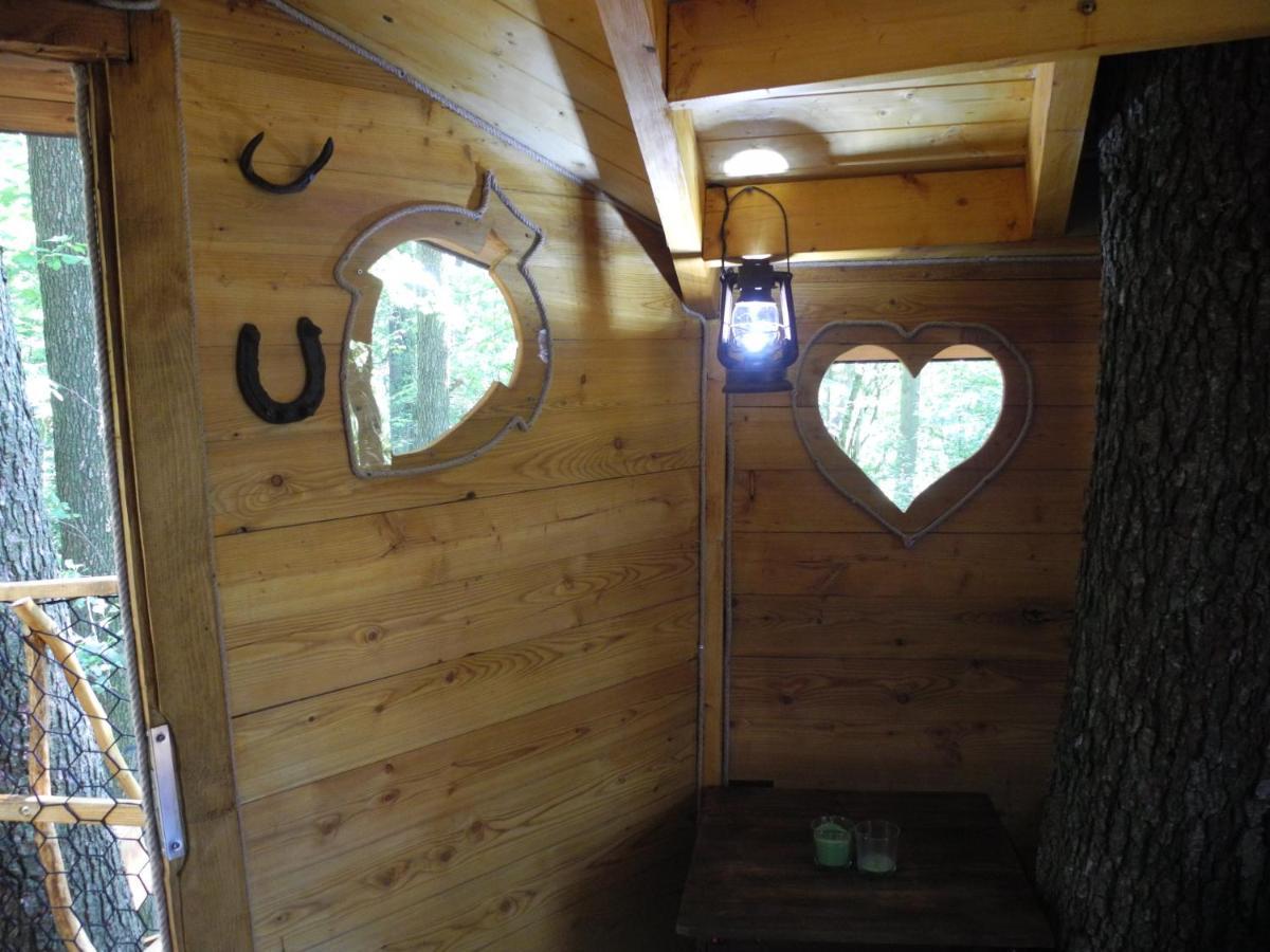 Bohutín Treehouse V Brdechヴィラ エクステリア 写真