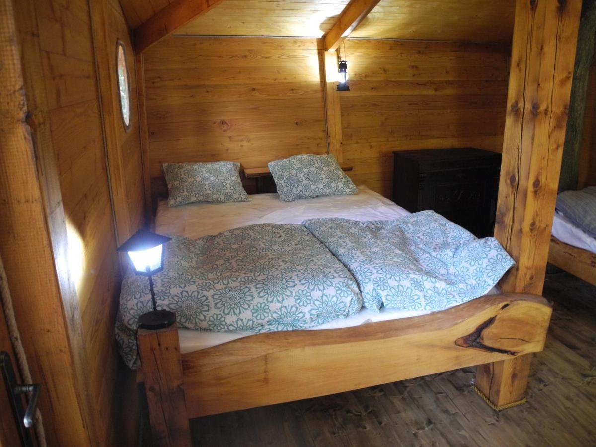 Bohutín Treehouse V Brdechヴィラ エクステリア 写真