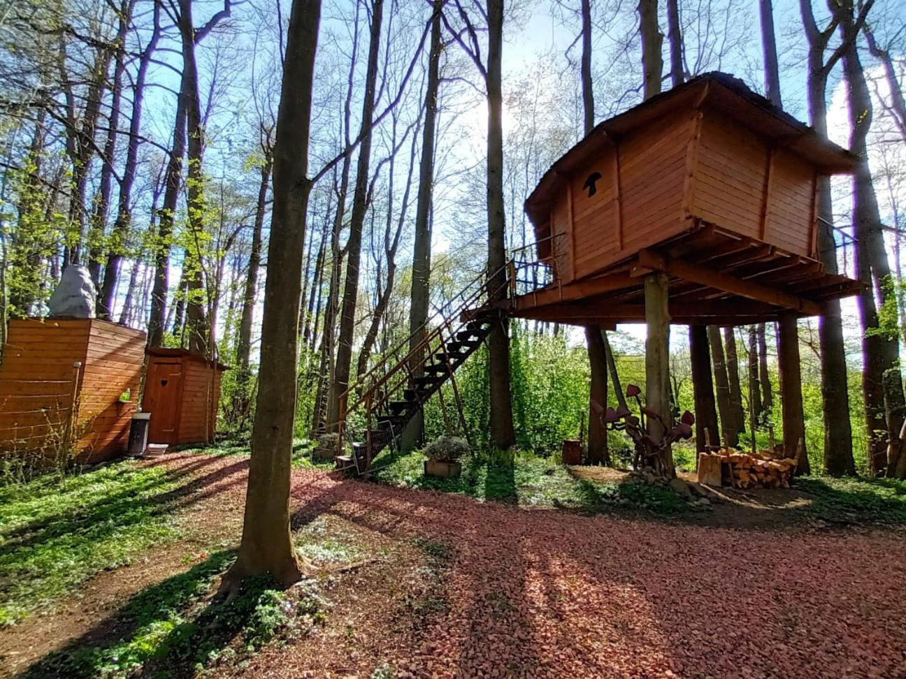 Bohutín Treehouse V Brdechヴィラ エクステリア 写真